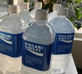 刚囤完黄桃罐头，电解质水又卖断货？这是啥原因造成的？