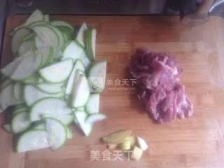 西葫芦炒肉