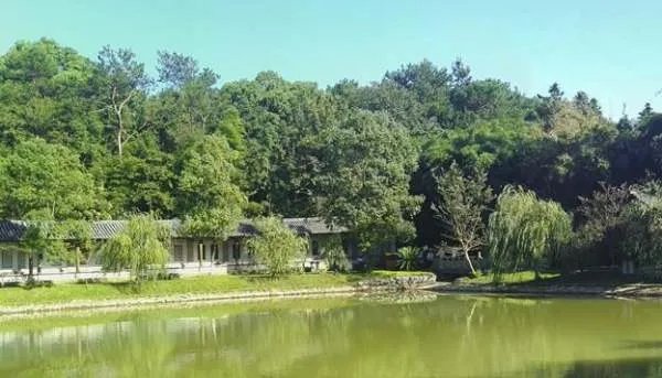 江西省的主要旅游胜地有