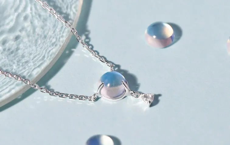 月光石的寓意 月光石的功效与作用