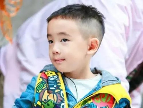 如何看待超萌星二代Jasper就读国际学校，学费一年约人民币13万？