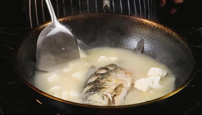 鲫鱼豆腐汤的做法 鲫鱼豆腐汤怎么做