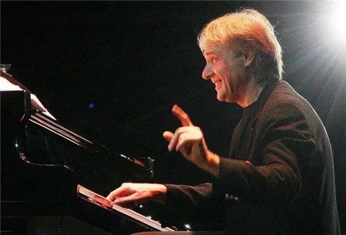 梦中婚礼钢琴曲是谁创作的   梦中婚礼创作背景是什么