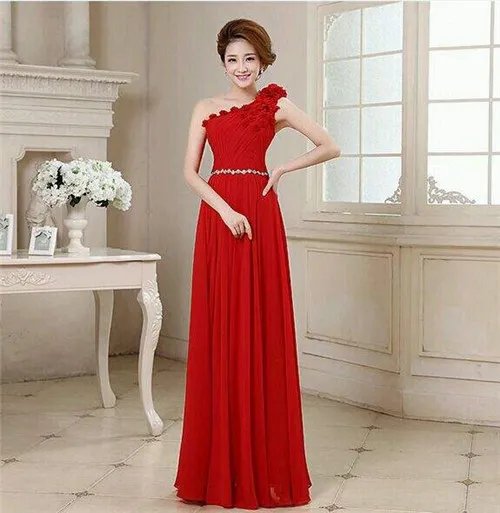 婚纱敬酒服穿哪种好看 敬酒时穿哪种礼服既方便又漂亮