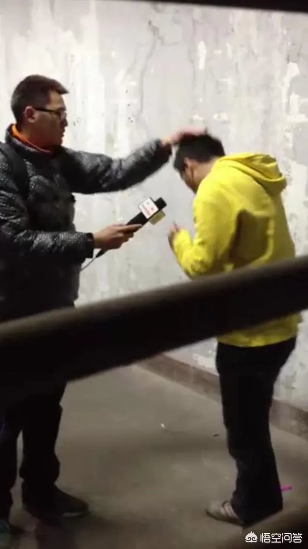 马布里当年在球员通道暴打山西队球迷被围堵大巴车，当时是怎么回事？