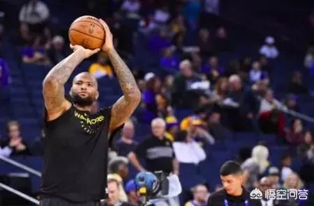 有消息称考辛斯将于1月19日复出,并担任球队首发中锋,科尔为什么不让他从替补打起?