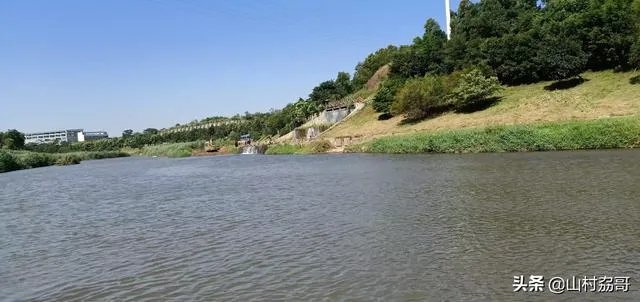 你想过死亡吗？如果下一秒死去，你会后悔已度过的人生吗？