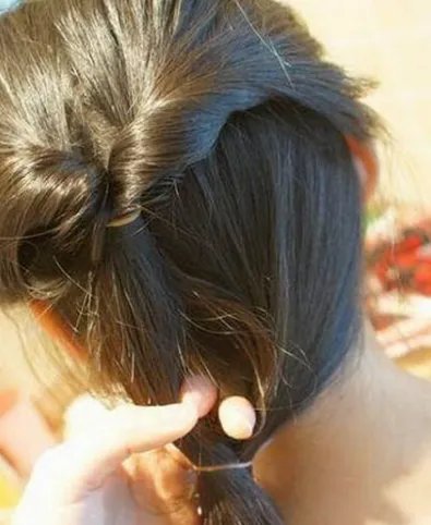 20款小公主发型扎法具体步骤是什么？