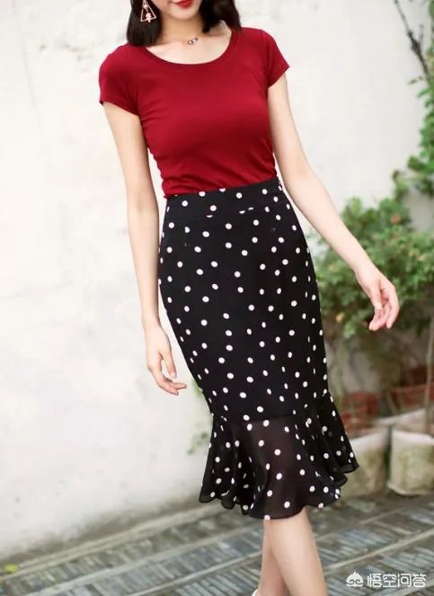 复古的波点裙怎么搭配才好看？