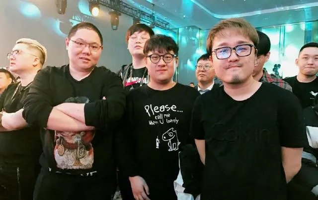 《LOL》PDD被曝签约斗鱼 年后直播