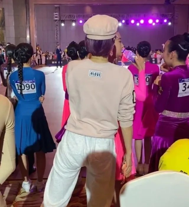 马伊琍母亲节晒素颜自拍，马伊琍近况怎样？