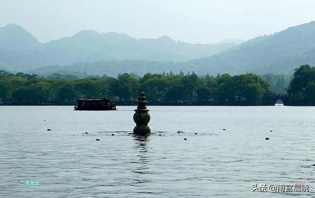 三潭印月有什么特色？