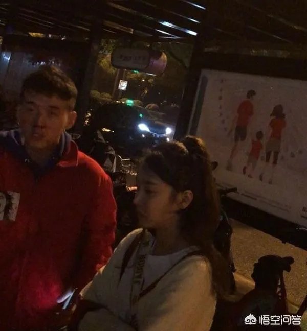 贝拉拉是谁，最近为什么这么火？听说他在工体被打了？