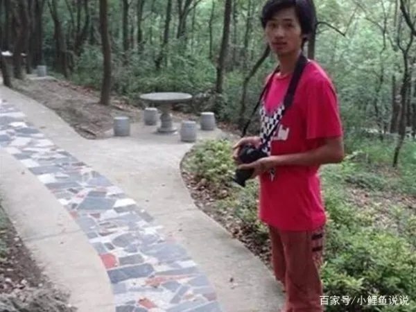 当年为救4名落水者而牺牲的邓锦杰，落水者忘恩负义离去，后来怎样了？