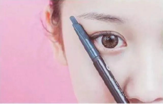 十个纹眉九个后悔图片