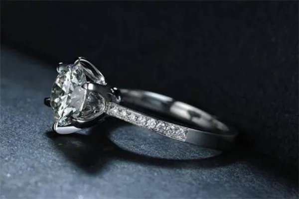 通灵钻戒一克拉多少钱(通灵一克拉钻戒价格表)