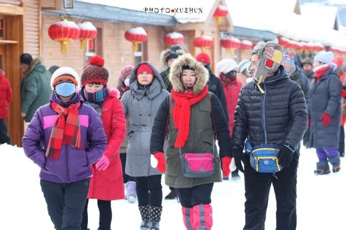 东北地区人口比下降，导致下降的原因是什么？