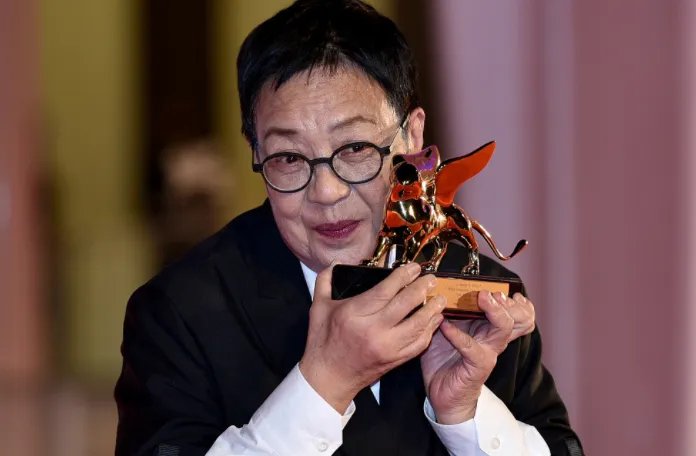 许鞍华获威尼斯终身成就奖 全球首位获此奖女导演