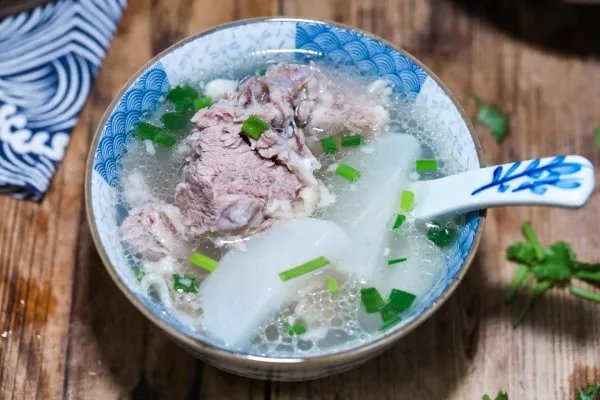 萝卜羊肉汤的做法