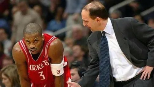 罗伊为什么退役