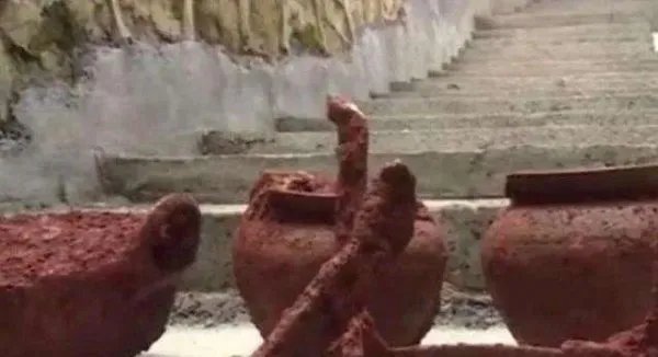 宋朝夫妻合葬墓中的过仙桥究竟有什么样的意义和作用？