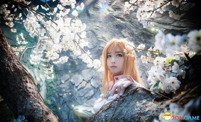 螺旋猫萌神Tomia最新Cos 颜值高穿白丝制服好诱人