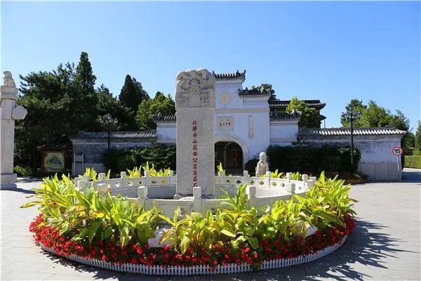 万安公墓的简介