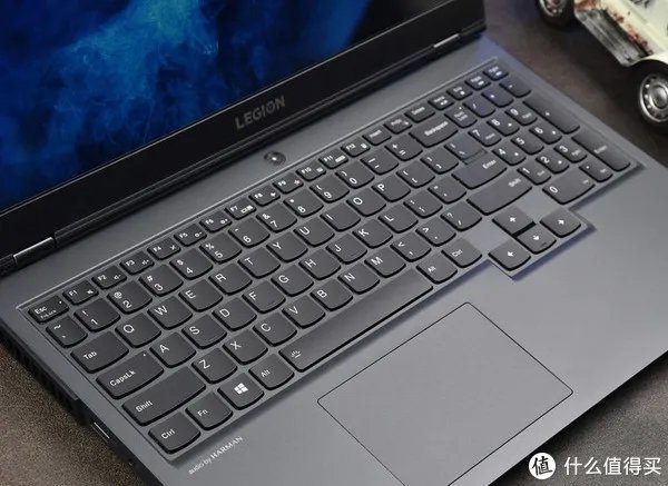 联想拯救者全面屏游戏本,强劲性能畅玩端游无压力