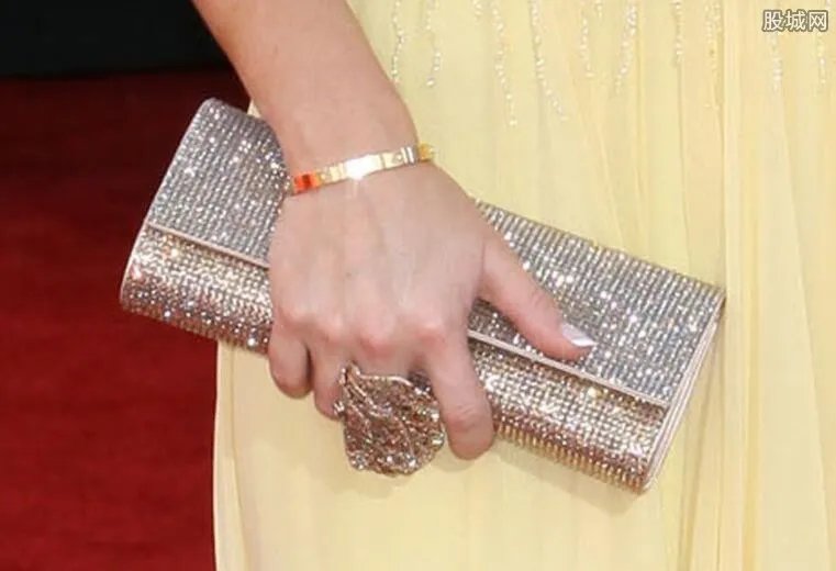 2017卡地亚手镯多少钱 卡地亚手镯官方报价一览