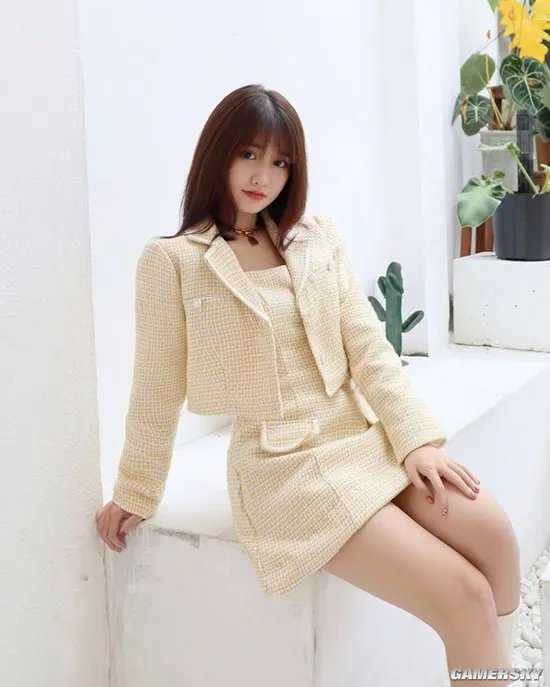 可爱风嫩模兼具好身材 00后越南Tiktok第一正妹