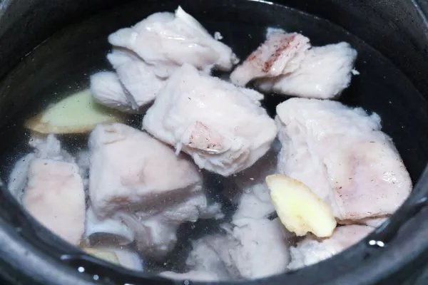 萝卜羊肉汤的做法