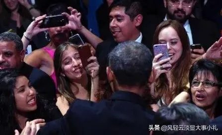 美国愿意花那么多钱给失业人群，为什么不免费治疗新冠？