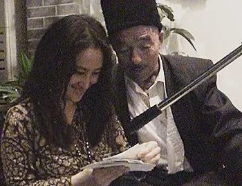 艾尔肯阿布都拉的妻子什么民族