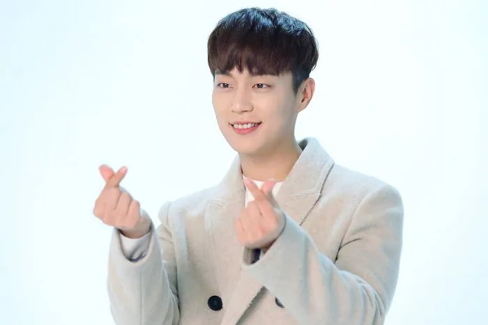 【有声】Highlight尹斗俊:退伍倒计时一个月