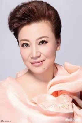 虎美玲年轻时的照片