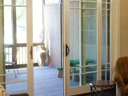 越来越多上海人都不做玻璃移门了，现在流行这么做，省钱还大空间