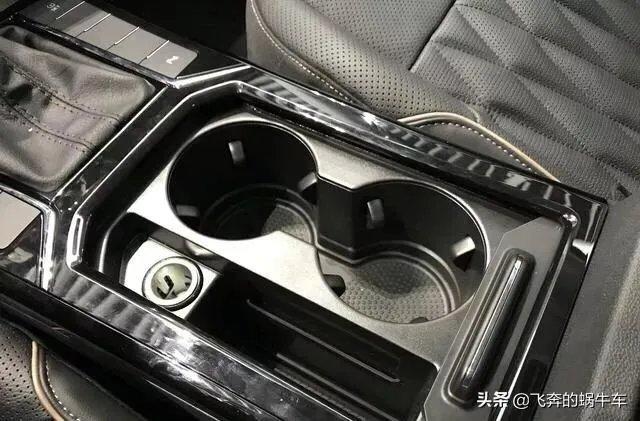 2019款380帕萨特轿车最高时速是多少公里？怎么样？