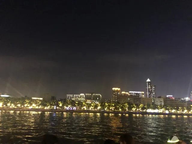 广州珠江夜游好玩吗？