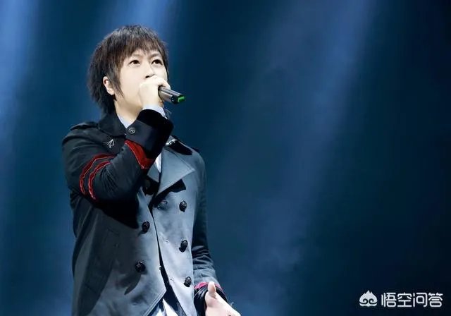 为什么蔡依林会和五月天阿信传绯闻？你觉得他们般配吗？