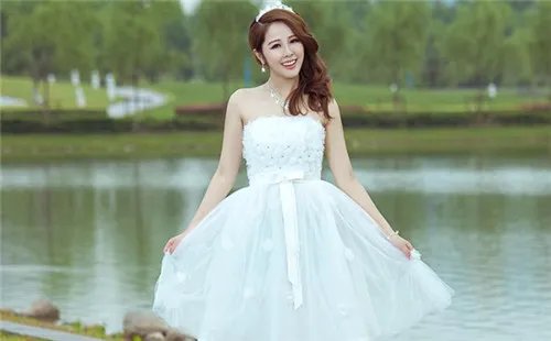 伴娘礼服图片大全欣赏 如何做一名合格的伴娘