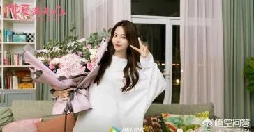 杨超越为什么会受人追捧？