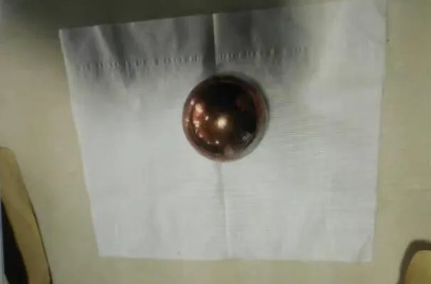 天降铁球砸死女婴，法院判定整栋楼赔偿，为啥“疑罪从无”不管用？