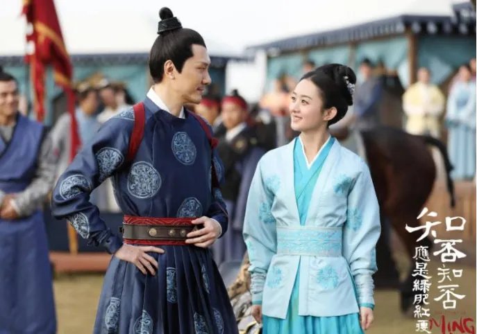 赵丽颖33岁生日，冯绍峰祝福瞬间被淹没，这到底是怎么回事？