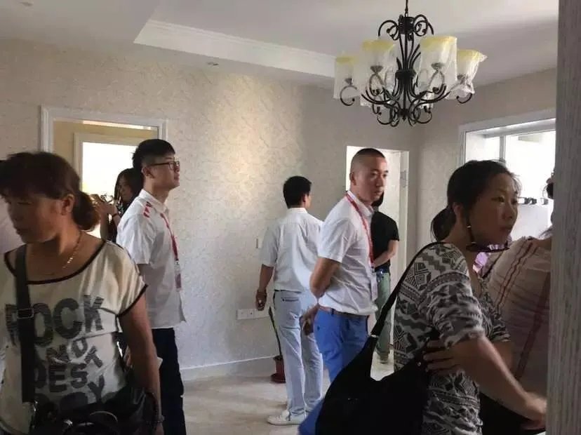 参观样板房：堂堂装修顾问，岂能如此怠慢？