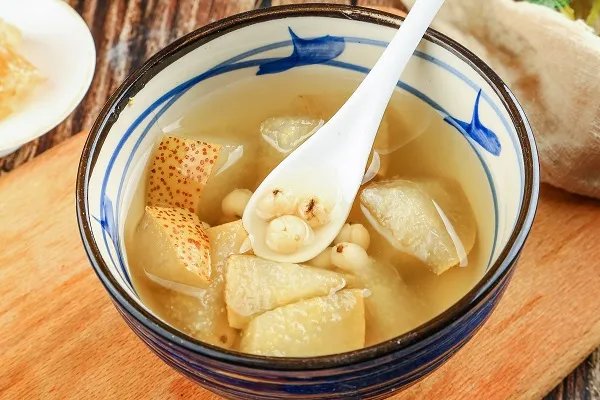 川贝炖雪梨的功效禁忌