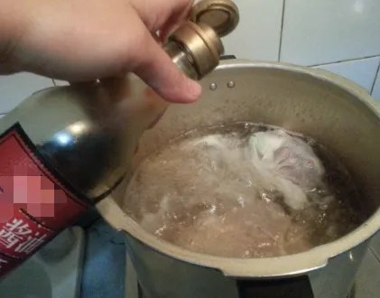 酱肉怎么做 酱肉的做法和配方 酱肉的腌制方法