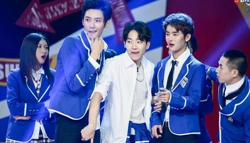 是谁逼得好脾气的何炅发飙？