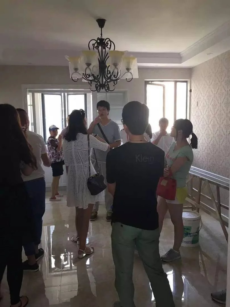 参观样板房：堂堂装修顾问，岂能如此怠慢？