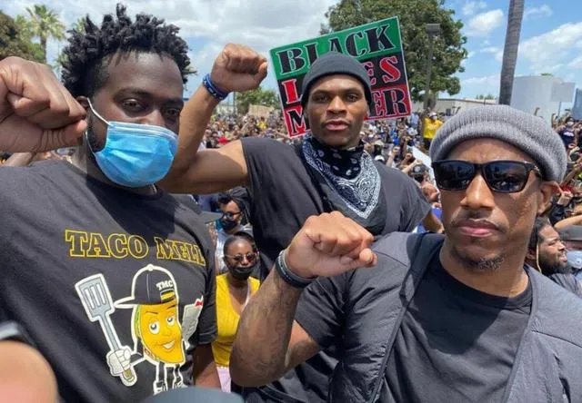 为什么这两天NBA这么多球员核酸阳性？