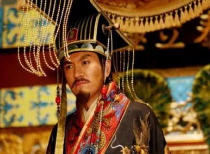 皇帝自称是用朕 退位之后的太上皇自称什么